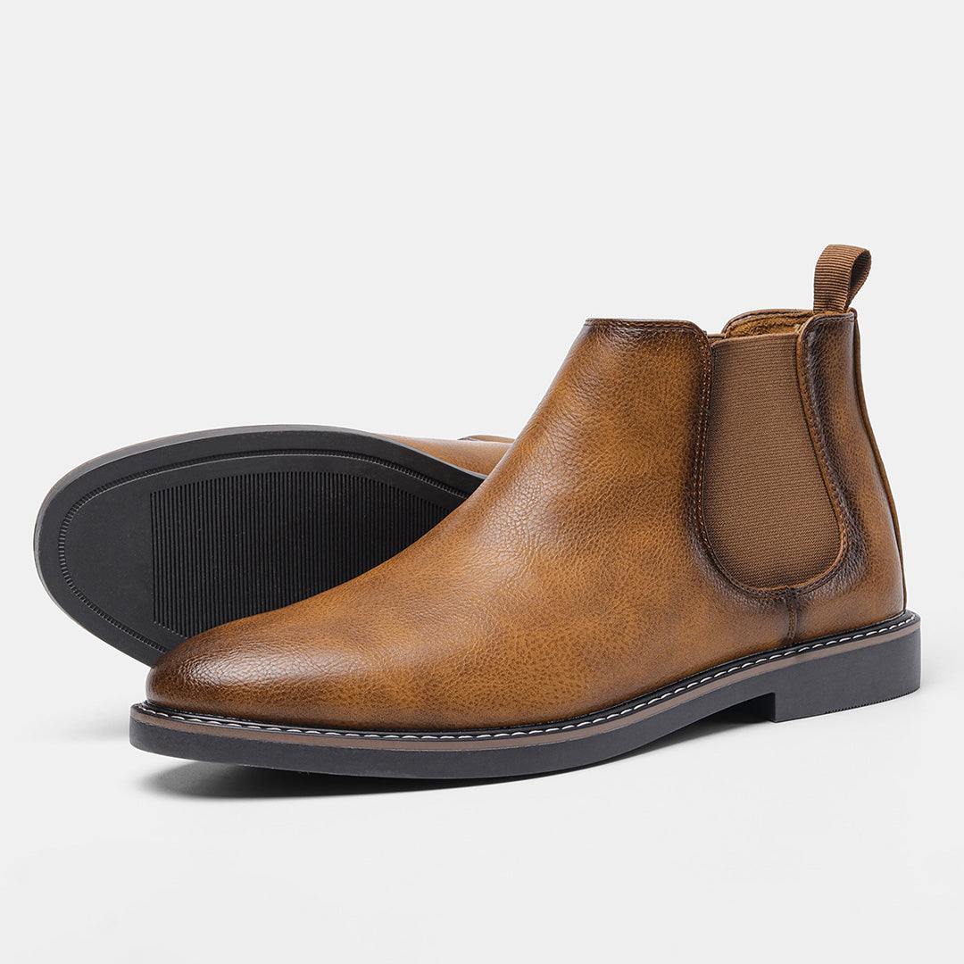 Zijkant bruine klassieke chelsea boots voor dames